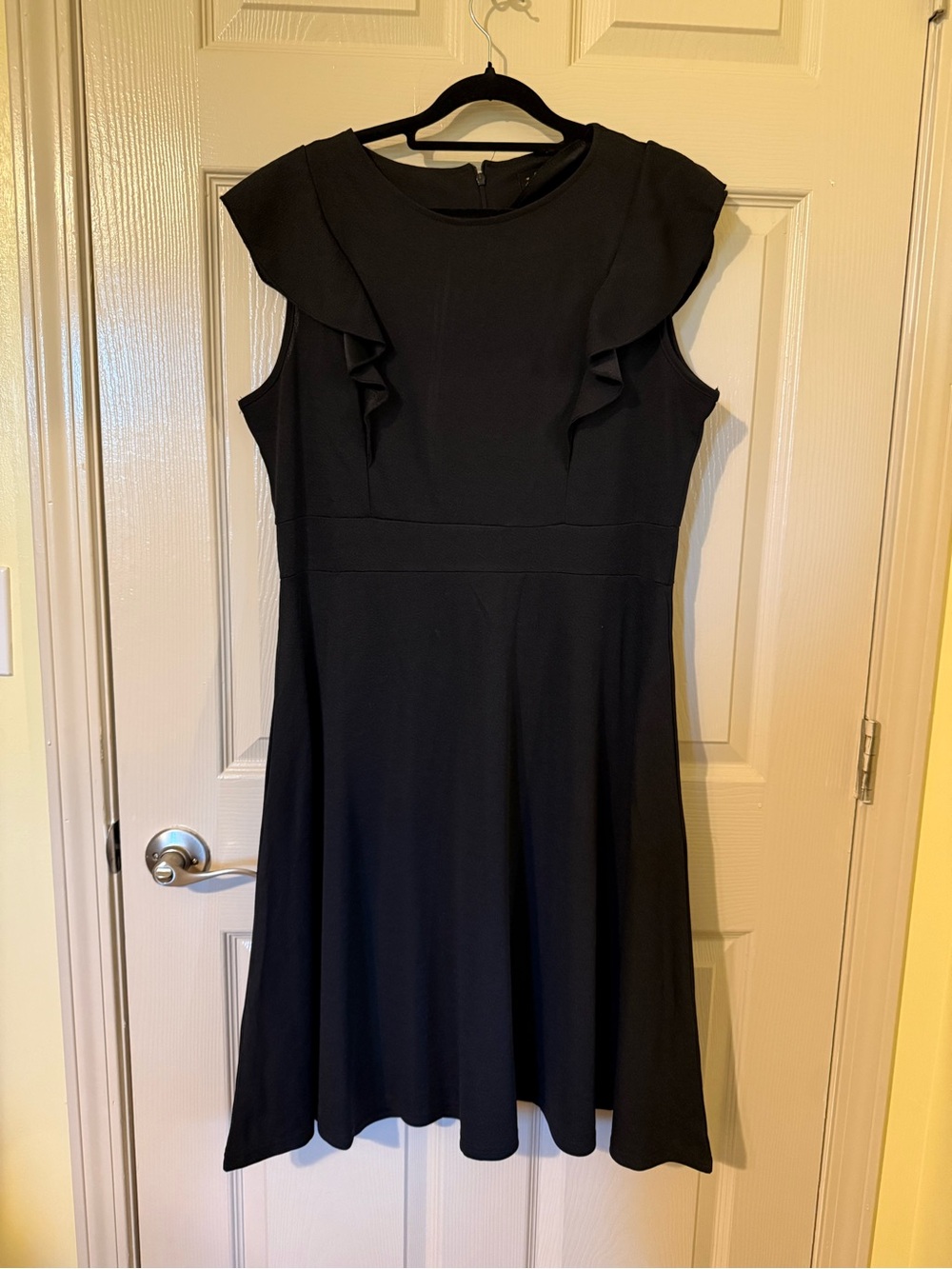 Classic Black Midi Dress with Ruffle Sleeves